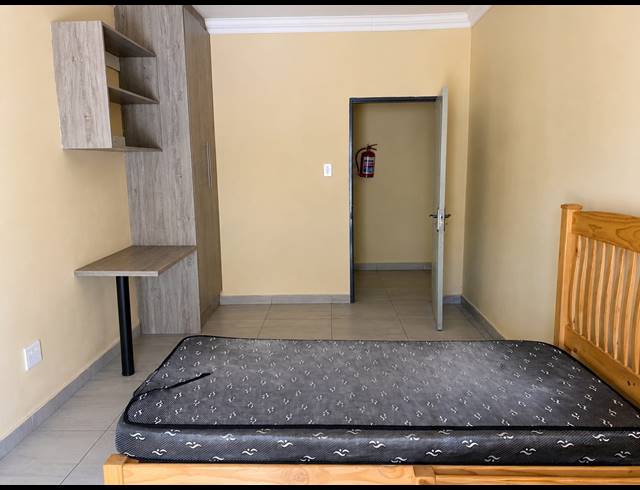 14 BEDROOM HOUSE FOR SALE IN BEDWORTH PARK